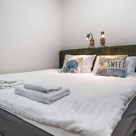 Airport-bus - 13 North - 8 * Tallinn