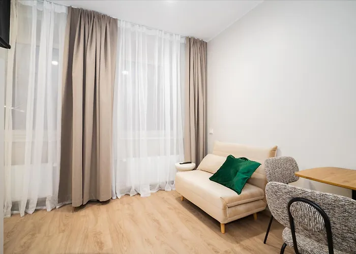 Airport-bus - 13 North - 8 Apartment